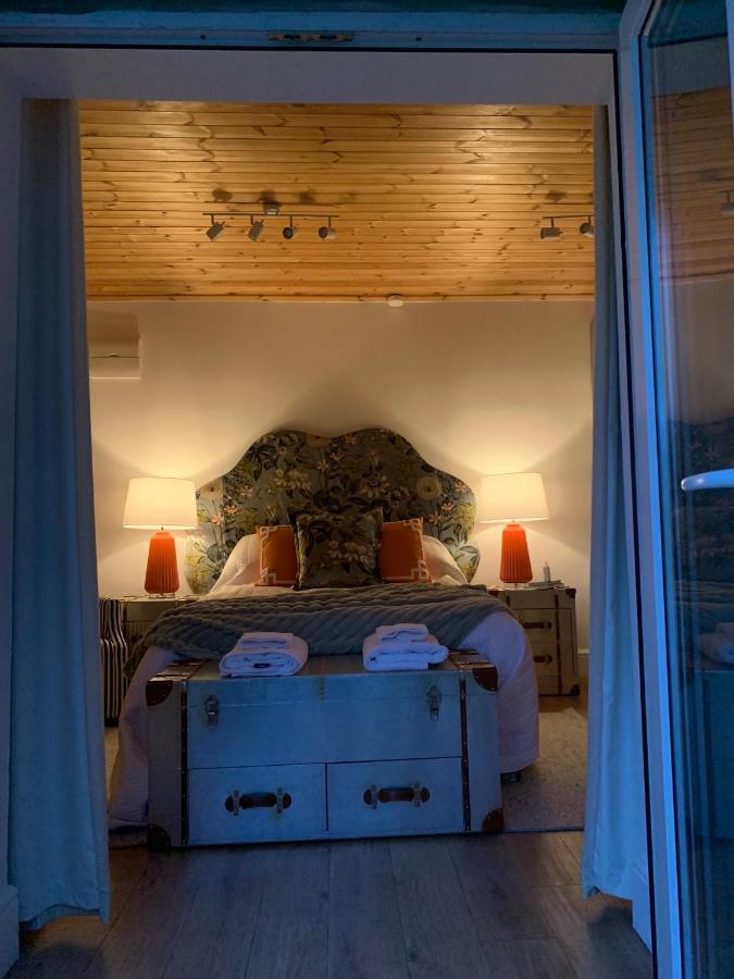 The Stables Hideaway Villa Llanelli Eksteriør bilde